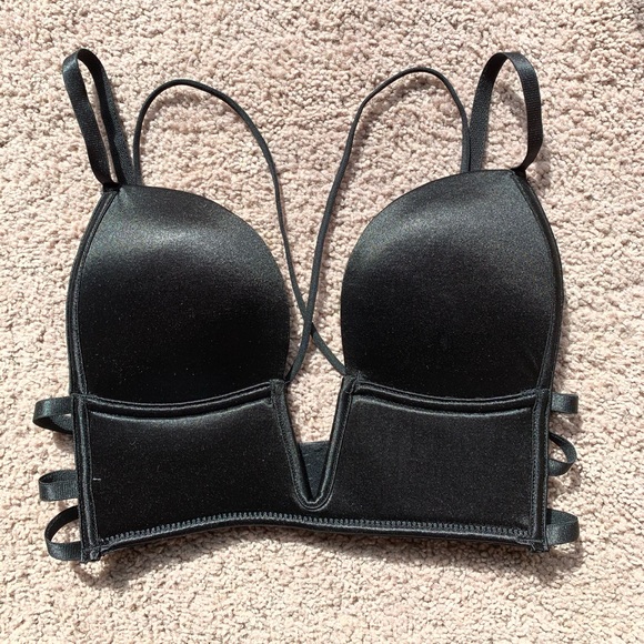Criss Cross Black Seamless Bra/Bralette - Picture 4 of 5